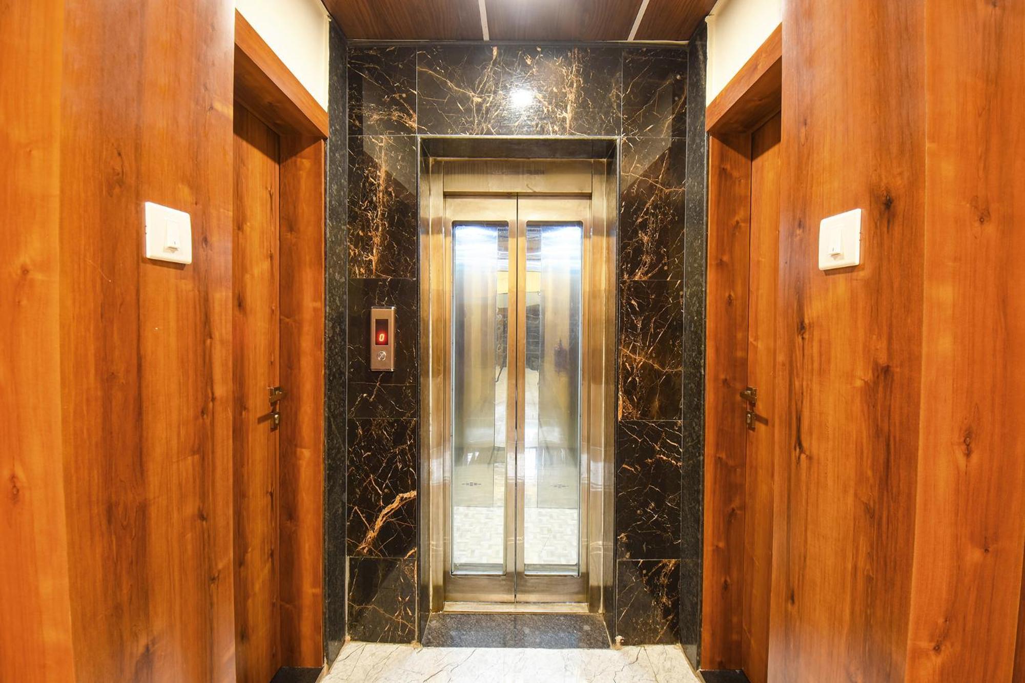 Fabhotel Prime Kharadi Residency - Nr Lohgaon Pune Exterior foto
